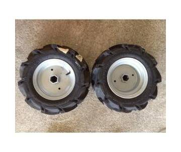 Coppia ruote in gomma 5,10 x 10 per F720 HONDA